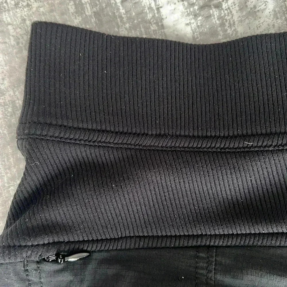 Athleta black casual hiking pants expandable waistband straight leg size 2 VGUC - Picture 7 of 11